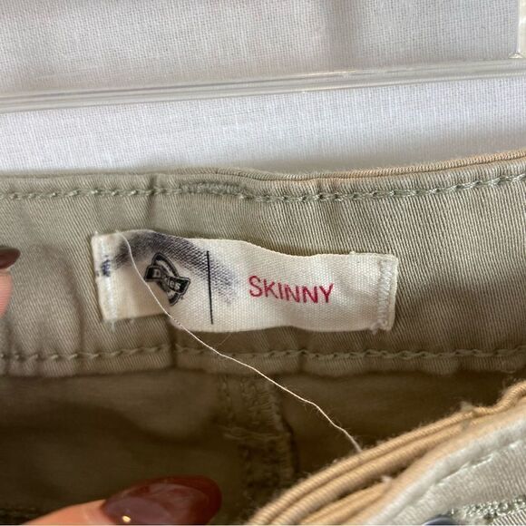 New With Tags Ladies Dickies The Perfect Shape Pants Khaki Size 12/13 - Picture 5 of 8